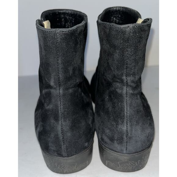 Beautifeel Black Suede Gold Side Zip Boot Size 8 - Picture 4 of 10